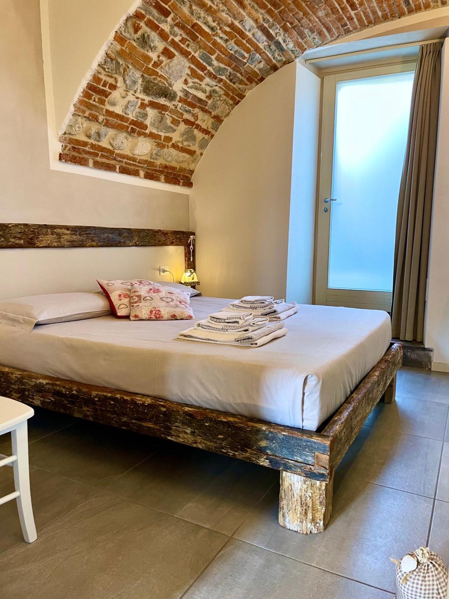 Villa Fontanelle Gardapartments Польпенацце-дель-Гарда Экстерьер фото