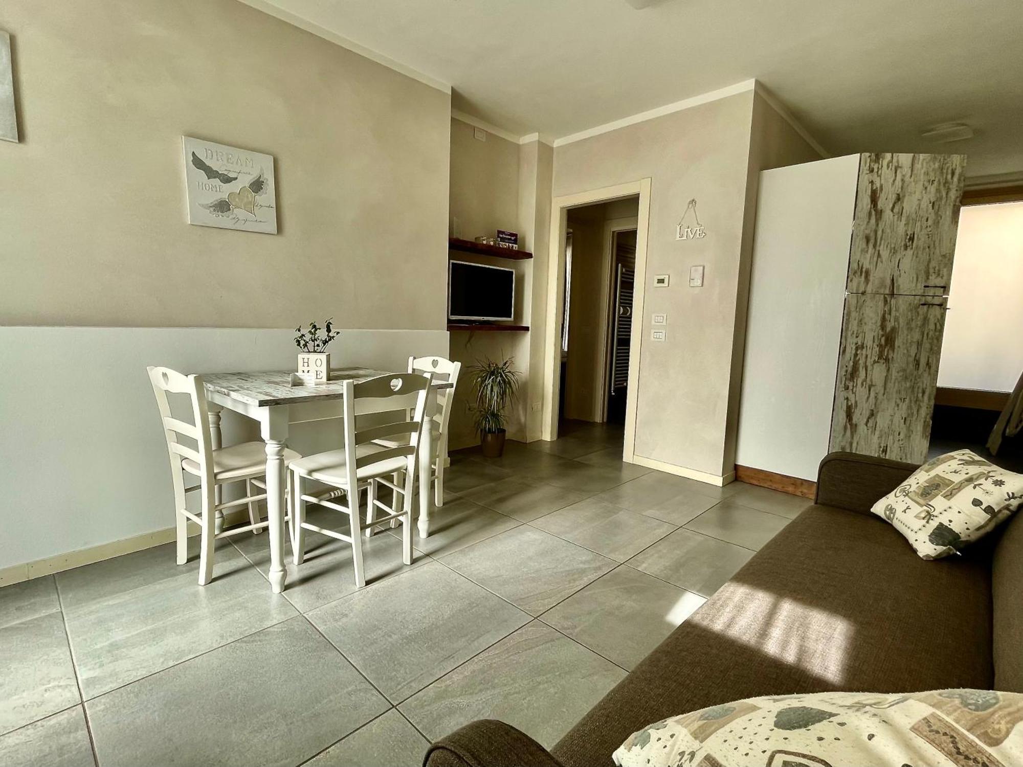 Villa Fontanelle Gardapartments Польпенацце-дель-Гарда Экстерьер фото